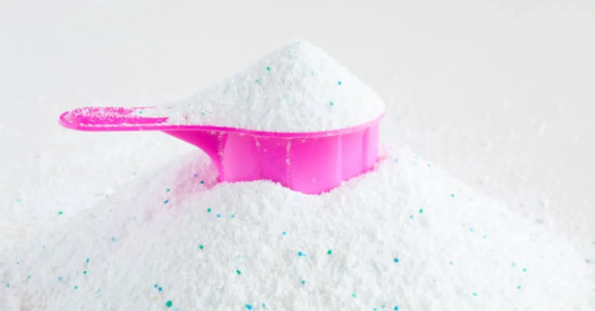 world's first detergent powder